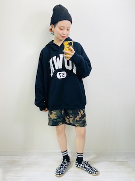 「アイテム（チノパンツ、その他）」を使った、moratoriamu.さん（レディース・155cm）の春コーディネート