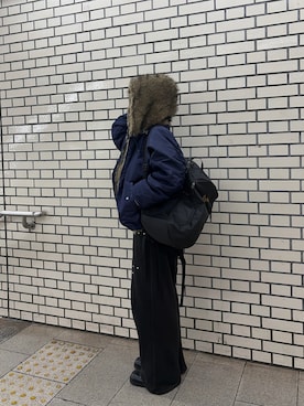 「アイテム（スウェットパンツ）」を使った、ナナさん（レディース・169cm・20代）の冬コーディネート