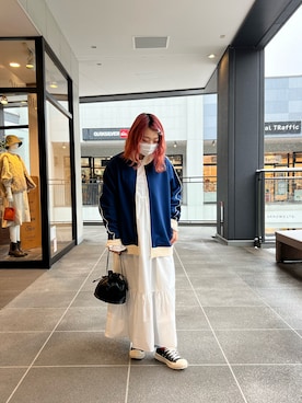 「ほめられ本命コーデ」｜「アイテム（ジャージ）」を使った、にこ。さん（レディース・154cm）の冬コーディネート