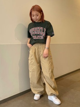 NIKEのアイテムを使った「パラシュートパンツ」の人気ファッション