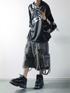 「アイテム（カーゴパンツ）」を使った、らいさん（メンズ・170cm）の秋コーディネート