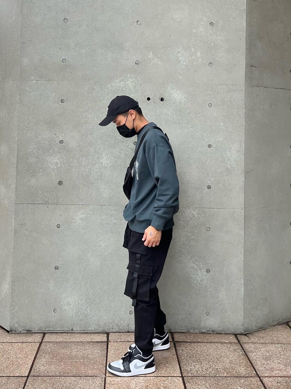 「sporty、green」｜「Jordanのアイテム（スニーカー、ブラック系）」を使った、Dodsonさん（メンズ）の冬コーディネートの1枚目の写真