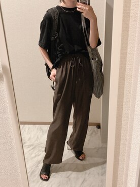 「TOGA PULLA（トーガ　プルラ）のアイテム（ブレスレット）」を使った、苔さん（レディース・156cm）の夏コーディネート