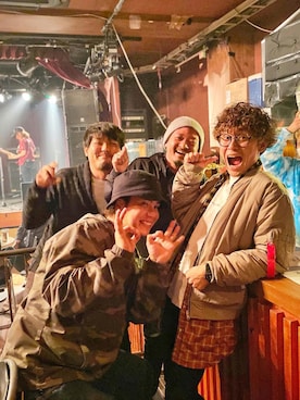「URBAN RESEARCH Sonny Label（アーバンリサーチサニーレーベル）のアイテム（MA-1）」を使った、CHINさんパパさん（メンズ・163cm）の冬コーディネート