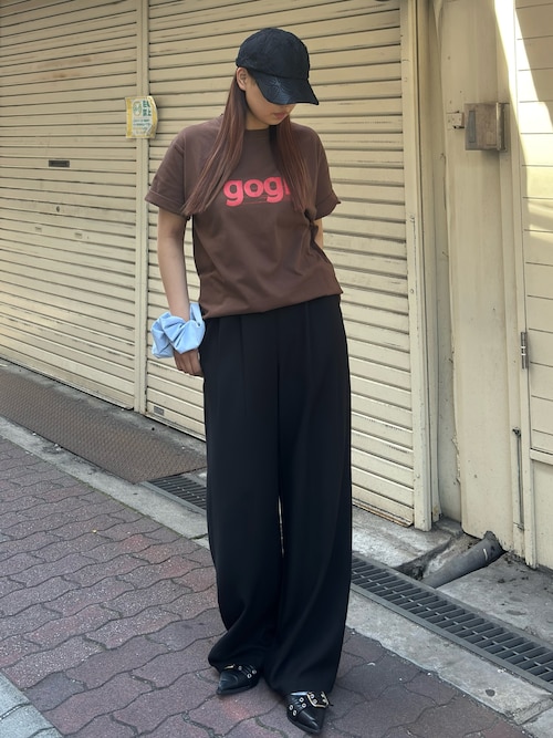 【cheriella】ゴッホロゴプリントTシャツ　GOGH LOGO PRINT T-SHIRT
