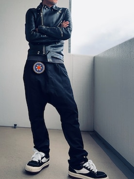 「アイテム（コインケース）」を使った、べべさん（メンズ・174cm）の冬コーディネート