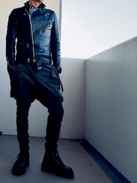 「アイテム（ライダースジャケット）」を使った、べべさん（メンズ・174cm）の秋コーディネート