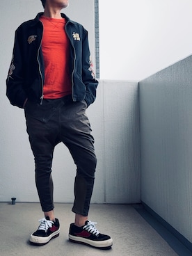 「アイテム（スカジャン）」を使った、べべさん（メンズ・174cm）の冬コーディネート