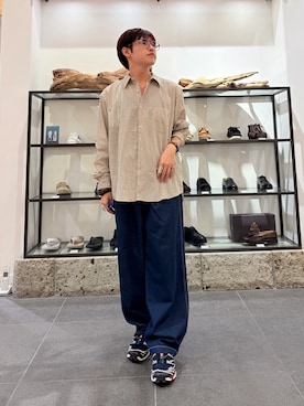 「URBAN RESEARCH DOORS(アーバンリサーチドアーズ)のライトウェイトストライプレギュラーカラーシャツ(シャツ/ブラウス、ベージュ系)」を使った、kengoさん(メンズ・170cm)の秋コーディネート