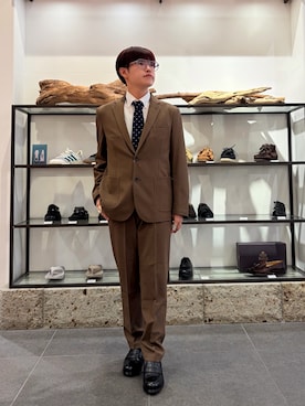 「URBAN RESEARCH DOORS（アーバンリサーチドアーズ）のLIFE STYLE TAILOR　4WAYストレッチツイルコンフォータブルジャケット（テーラードジャケット、イエロー系）」を使った、kengoさん（メンズ・170cm）の秋コーディネート
