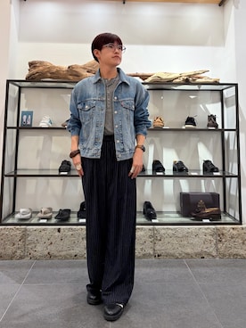「URBAN RESEARCH DOORS（アーバンリサーチドアーズ）のLEVI’S　90S TRUCKER（デニムジャケット、ブルー系）」を使った、kengoさん（メンズ・170cm）の秋コーディネート