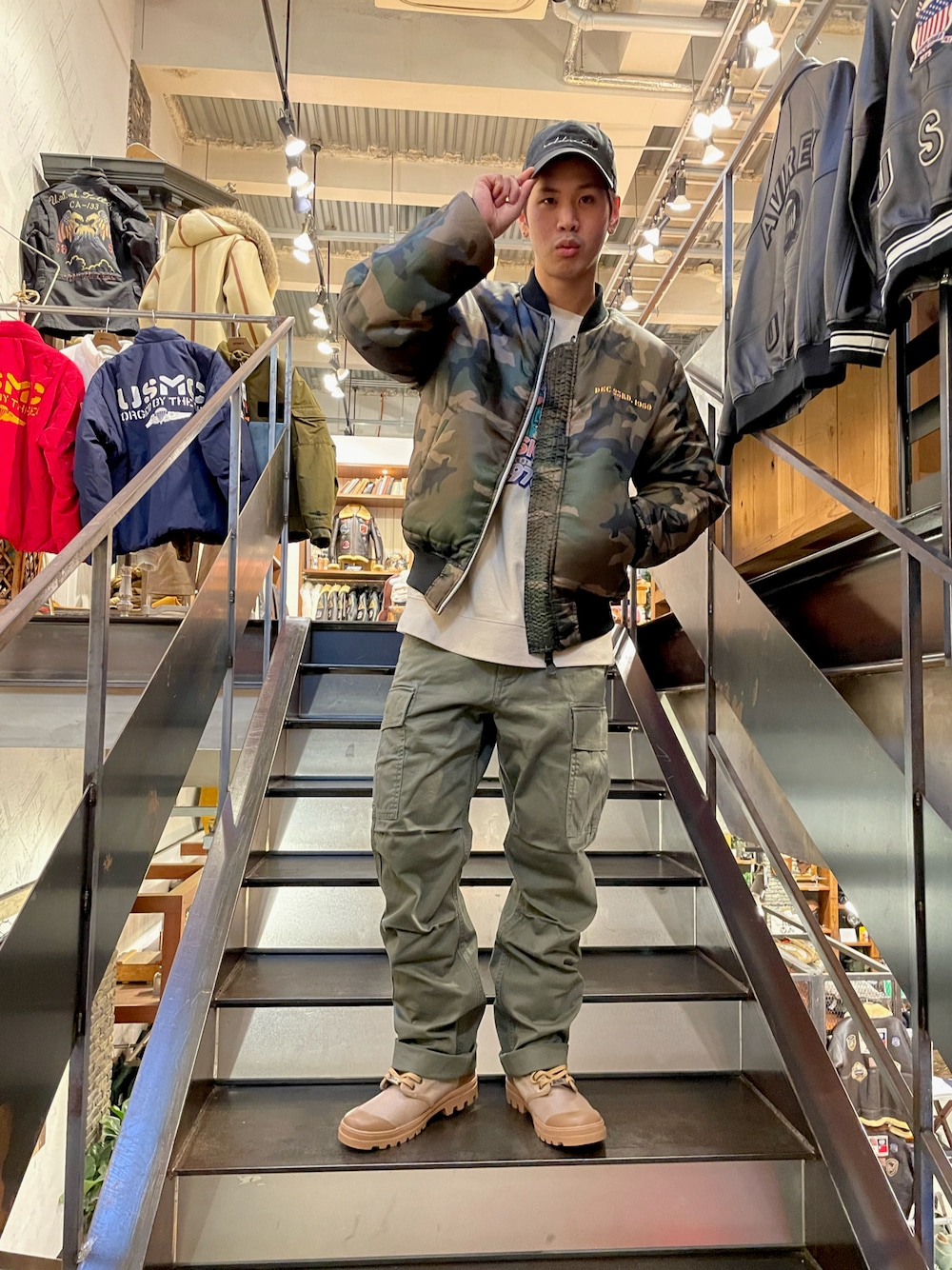 ダイキ｜AVIREXのMA-1を使ったコーディネート - WEAR