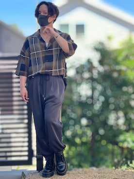 「DOOPZ（ドープス）のカフスイージーパンツ(セットアップ可)（その他パンツ）」を使った、小倉祐樹さん（メンズ・165cm）の夏コーディネート