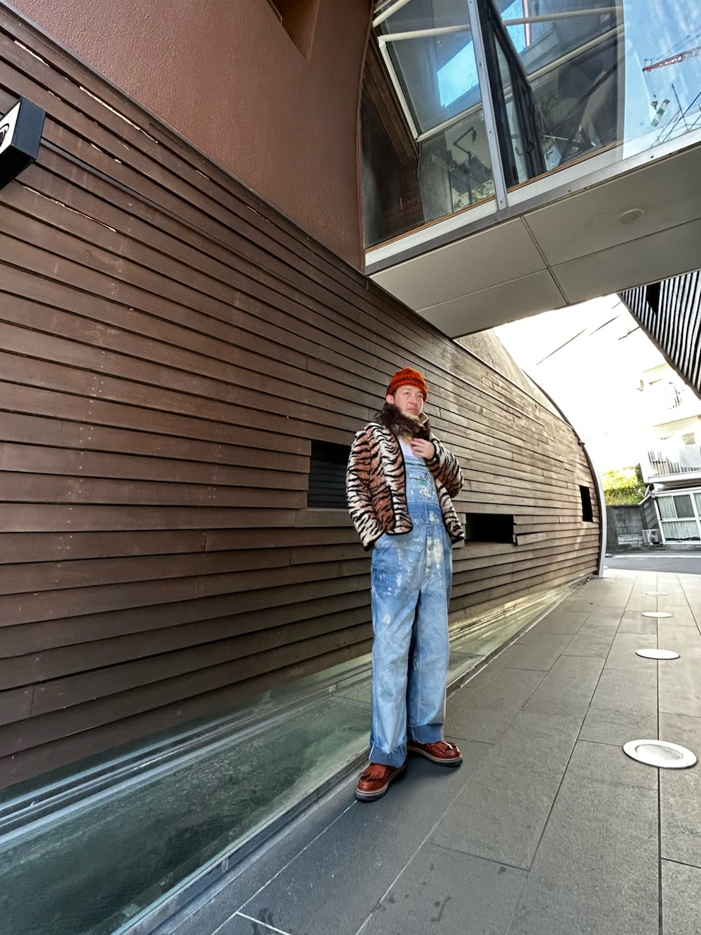 ブルー系のつなぎ/オールインワン、その他のその他アウターを着用したメンズの冬コーディネートの1枚目の写真