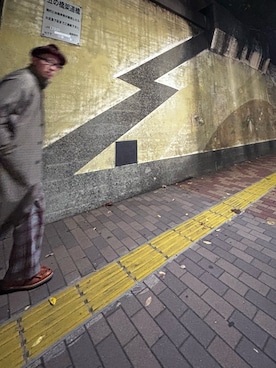 「アイテム（スラックス）」を使った、ひろまるさん（メンズ・170cm）の秋コーディネート