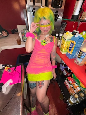 「アイテム（ネックレス、グリーン系）」を使った、しおちゃんさん（レディース・155cm）の秋コーディネート