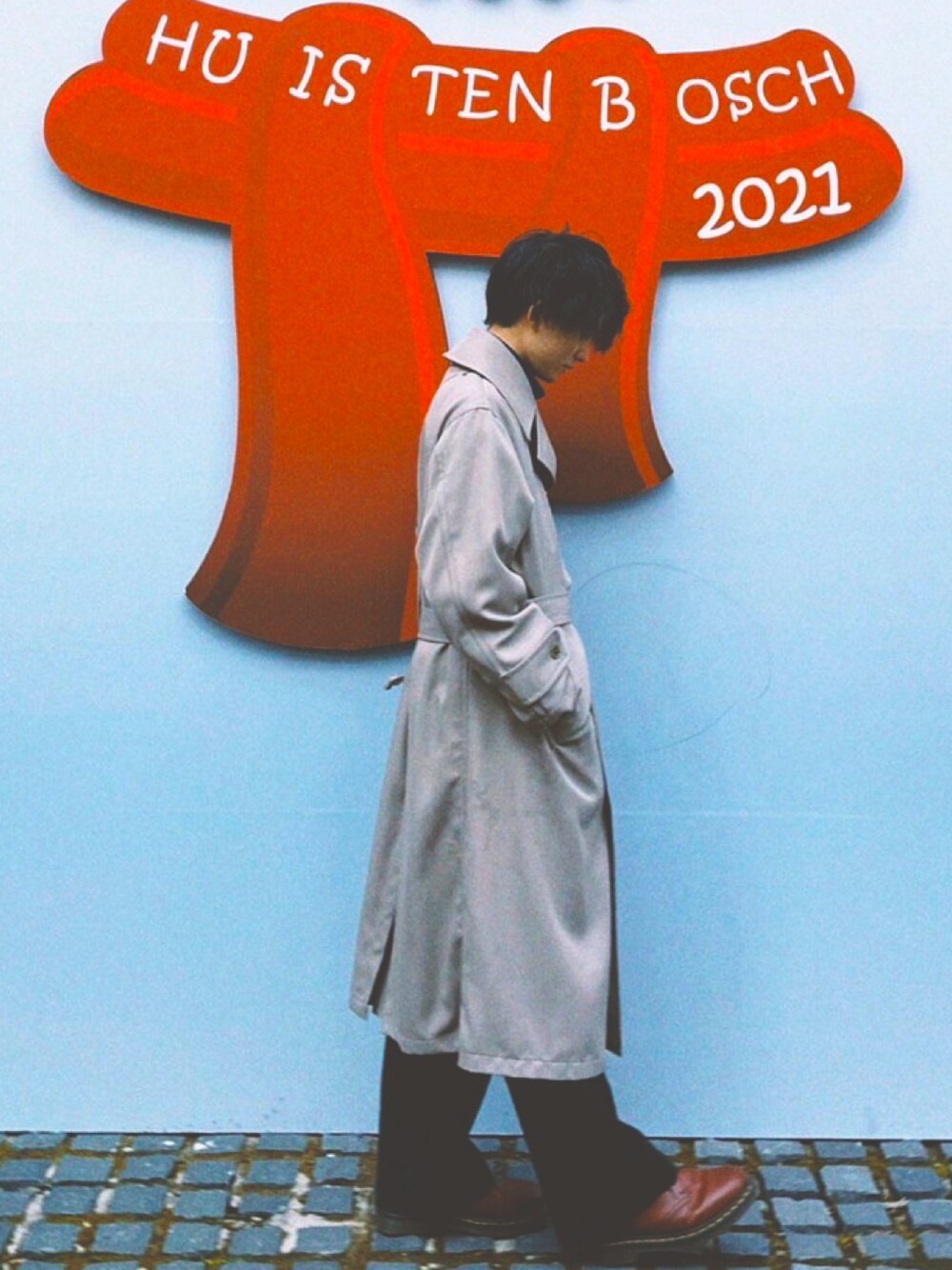 「ハウステンボス、キレイめコーデ、WYM、Dr.Martens、MONO-MART、低身長」｜「WYM LIDNMの【WYM LIDNM】PE LIGHT TWILL MINIMAL TRENCH（トレンチコート、ベージュ系）」を使った、ユウさん（メンズ・166cm）の冬コーディネートの1枚目の写真