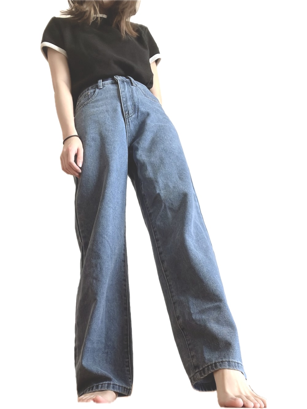 「パンツスタイル、デニムコーデ、シンプルコーデ、Tシャツ×デニム、サンダル、SHIEN、GRL、MICHAEL KORS、ootd」｜「shienのハイウエスト ワイドパンツ デニムジーンズ（パンツ、ブルー系）」を使った、R iさん（レディース・158cm）の夏コーディネートの1枚目の写真