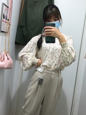「通勤穿搭」｜「アイテム（ハンドバッグ）」を使った、💙コウイ💙さん（レディース・164cm）の秋コーディネート
