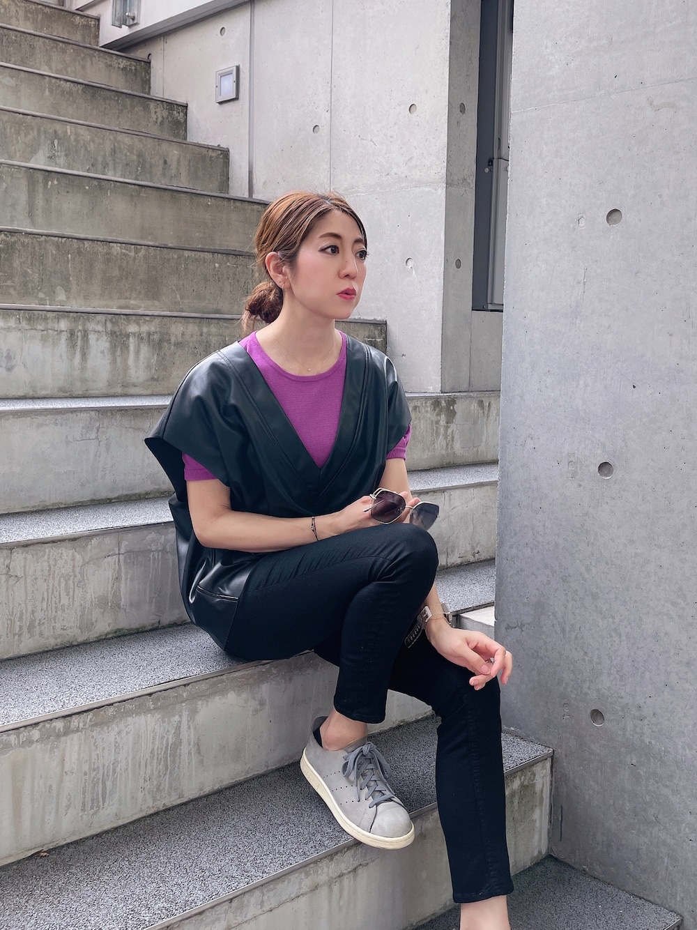 adidasレザーベスト adidasのアイテムを使った「レザーベスト」の人気