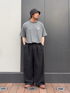 「CIAOPANIC TYPY（チャオパニックティピー）の【UNISEX】タックボリュームワイドスラックスパンツ/サイドラインスラックス（スラックス、ブラック系）」を使った、Yusuke Tanakaさん（メンズ・173cm）の夏コーディネート