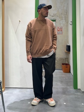 「アイテム（スウェット）」を使った、Yusuke Tanakaさん（メンズ・173cm・40代）の秋コーディネート