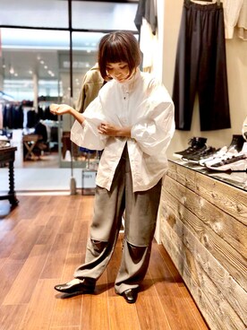 「REMME（レメ）のREMME(レメ)　 Vカットフラットパンプス（パンプス）」を使った、キムラアスミさん（レディース・156cm）の秋コーディネート