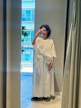 「かぐれ（カグレ）のリネンスキッパーシャツ（シャツ/ブラウス、ホワイト系）」を使った、takagi kotomiさん（レディース・163cm）の春コーディネート
