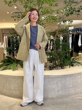 「かぐれ（カグレ）のコットン2タックワイドパンツ（その他パンツ）」を使った、takagi kotomiさん（レディース・163cm）の秋コーディネート