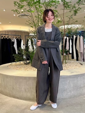 「春のジャケットスタイル」｜「アイテム（オールインワン・サロペット）」を使った、takagiさん（レディース・163cm）の春コーディネート