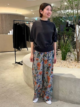 「初夏のお出掛けコーデ」｜「アイテム（スウェット）」を使った、takagiさん（レディース・163cm）の春コーディネート