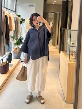 「かぐれ（カグレ）のワイドハーフスリーブシャツ（シャツ/ブラウス、ブルー系）」を使った、takagi kotomiさん（レディース・163cm）の夏コーディネート