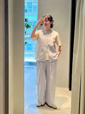「かぐれ（カグレ）のギンガム2WAYブラウス（シャツ/ブラウス、グレー系）」を使った、takagi kotomiさん（レディース・163cm）の春コーディネート
