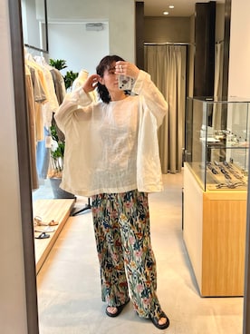 「かぐれ（カグレ）のリネンボイルワイドプルオーバー（シャツ/ブラウス、ホワイト系）」を使った、takagi kotomiさん（レディース・163cm）の春コーディネート