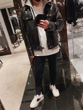 ネックレスを使った グレーパーカー のメンズ人気ファッションコーディネート Wear