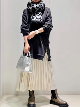 「Bou Jeloud（ブージュルード）のアイテム（スカート）」を使った、Bou Jeloudさん（レディース・161cm）の秋コーディネート