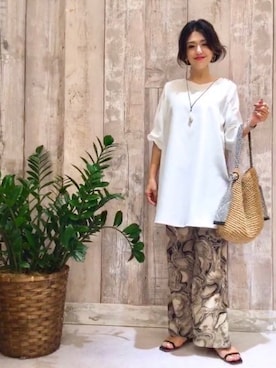 「Bou Jeloud（ブージュルード）のアイテム（サンダル）」を使った、Bou Jeloudさん（レディース・163cm）の秋コーディネート