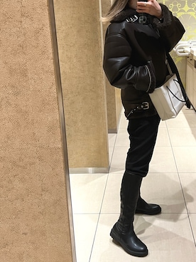 「BALENCIAGA」｜「アイテム（ムートンコート）」を使った、leowさん（レディース・153cm）の冬コーディネート
