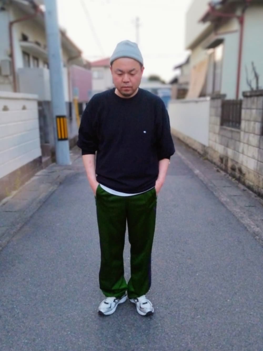 パンツ Needles Track Pant - Poly Smooth 7855113286-010_H.jpg?v=