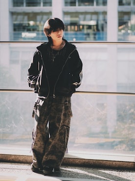 「アイテム（カーゴパンツ）」を使った、shaikoさん（メンズ・169cm）の秋コーディネート