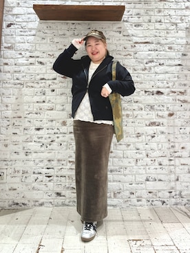 「アイテム（キャップ）」を使った、koba*rukaさん（レディース・160cm）の秋コーディネート