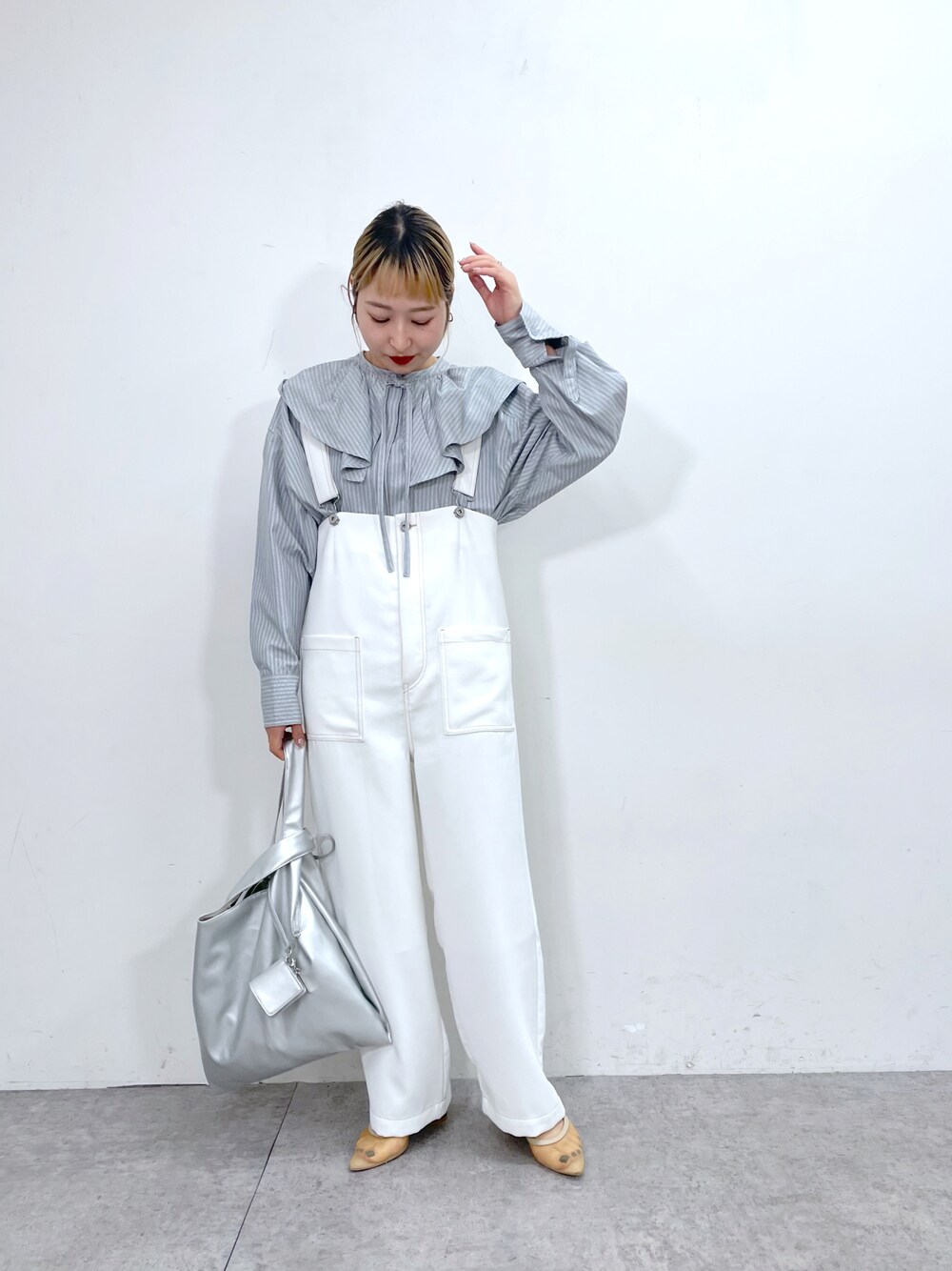 mystic ストライプラッフルカラーシャツ mystic（ミスティック）の「ストライプラッフルカラーシャツ（シャツ