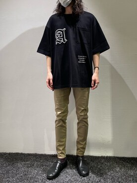 「surt（サート）のアイテム（チノパンツ）」を使った、souyaさん（メンズ・172cm）の夏コーディネート