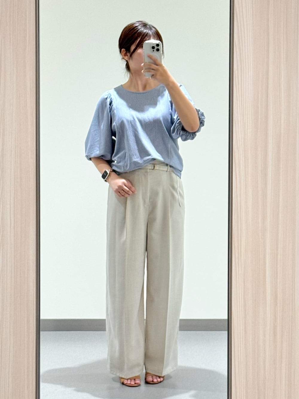 「ITEMS URBANRESEARCHのアイテム（Tシャツ/カットソー、ブルー系）」を使った、あこちゃんさん（骨格ウェーブ・レディース・153cm）の夏コーディネートの1枚目の写真
