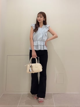 「NATURAL BEAUTY BASIC（ナチュラルビューティーベーシック）の【山本里菜さんコラボ】ラッフル楊柳ペプラムブラウス（シャツ/ブラウス、ブルー系）」を使った、misakiさん（レディース・160cm）の夏コーディネート
