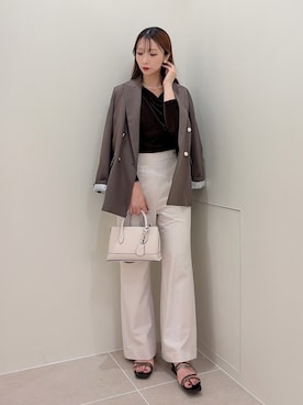 「NATURAL BEAUTY BASIC（ナチュラルビューティーベーシック）のアイテム（その他パンツ）」を使った、misakiさん（レディース・160cm）の秋コーディネート