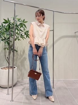 「NATURAL BEAUTY BASIC（ナチュラルビューティーベーシック）のヘムフリルシャツブラウス（シャツ/ブラウス、ベージュ系）」を使った、misakiさん（レディース・160cm）の夏コーディネート