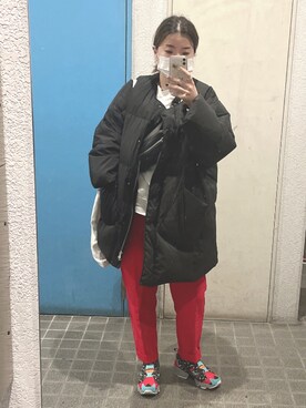「red」｜「アイテム（スラックス）」を使った、ponさん（レディース・154cm）の春コーディネート