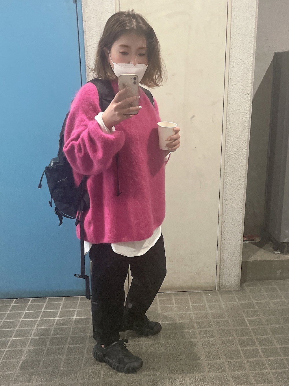 「pink、秋冬コーデ、ピンク、低身長」｜「ZARAのハイウエストパンツ（パンツ、ブラック系）」を使った、ponさん（レディース・154cm）の秋コーディネートの1枚目の写真