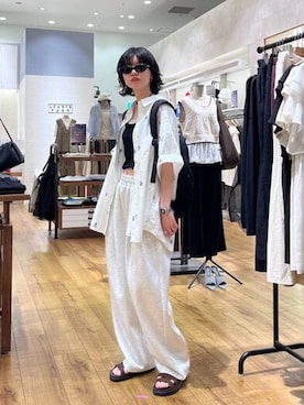 「LOWRYS FARM（ローリーズファーム）のカットイージーコクーンパンツ　292362（スウェットパンツ、グレー系）」を使った、ぴんさん（レディース・161cm）の夏コーディネート